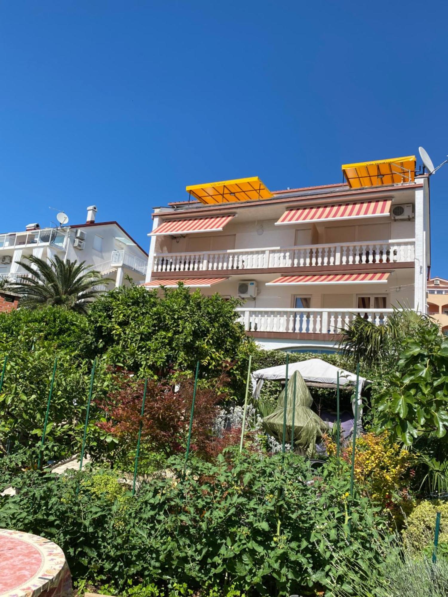 Family Apartments Vesna- 100 M Beach -Center Crikvenica Exterior foto