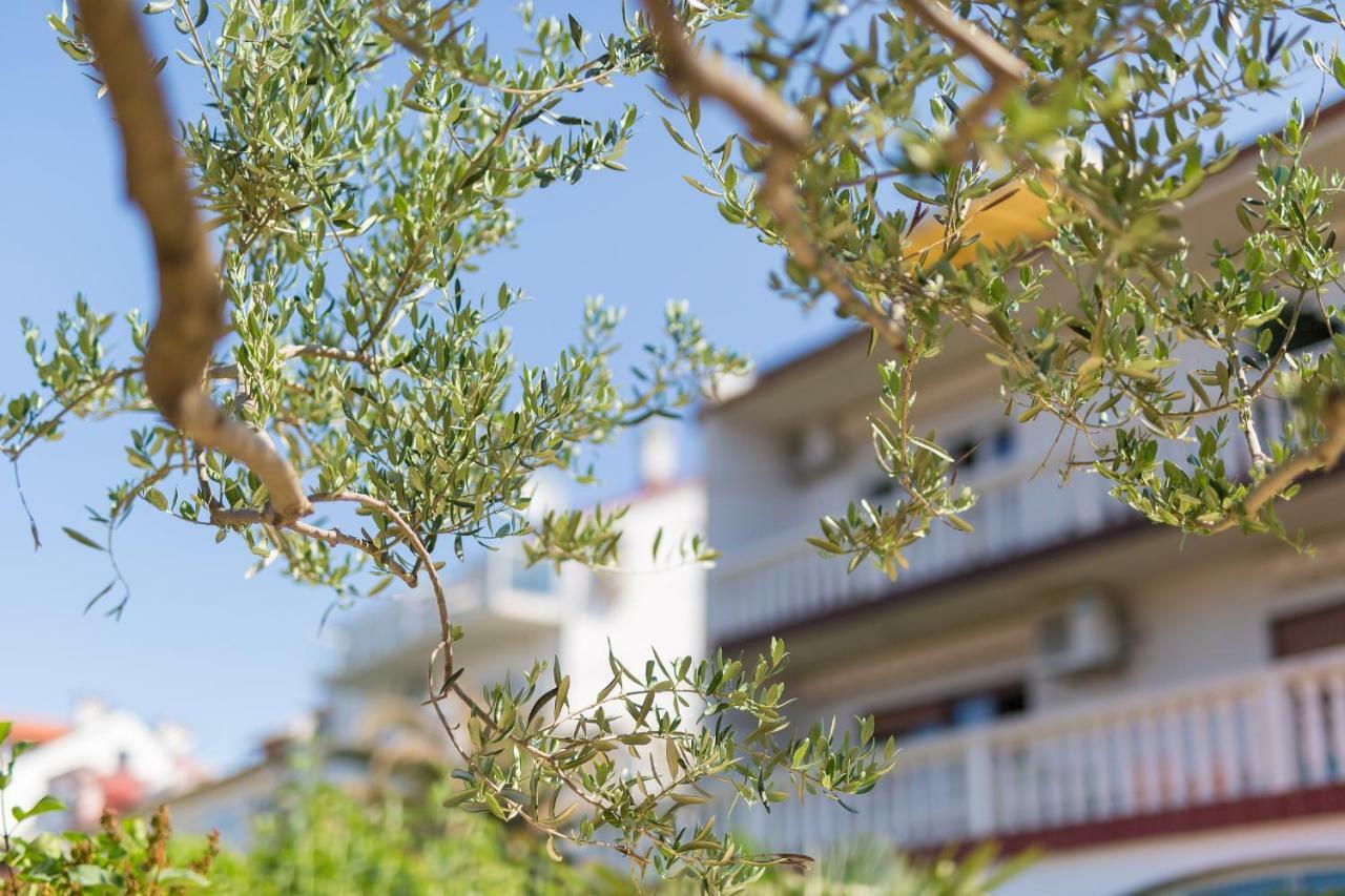 Family Apartments Vesna- 100 M Beach -Center Crikvenica Exterior foto